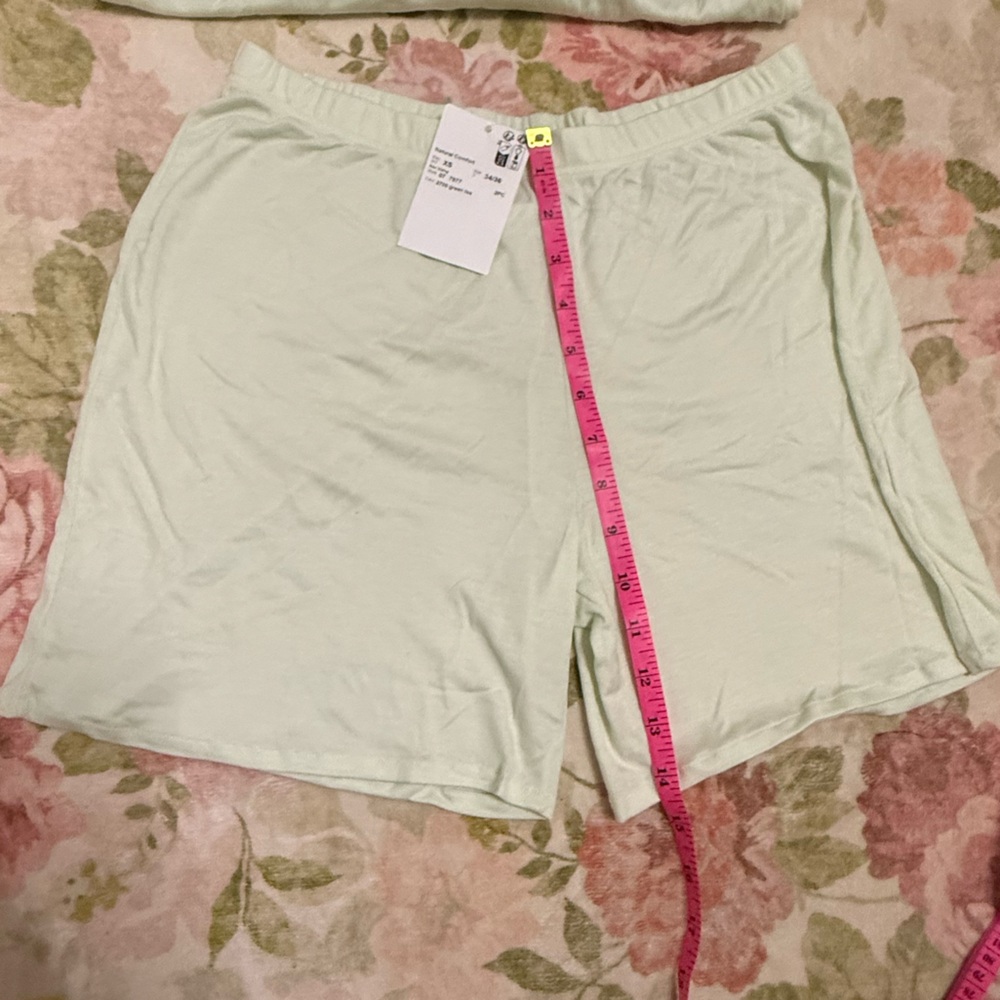 HANRO NWT Natural Comfort TENCEL™ Button Front Pajama Set Retail $230+ - Picture 9 of 11